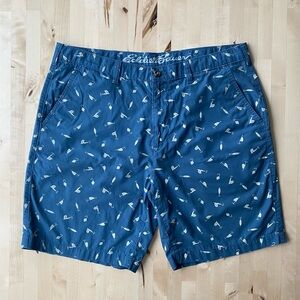 Eddie Bauer Men's Chino Shorts 100% Cotton Fly Fishing Lure Sz 36 - 8” Inseam